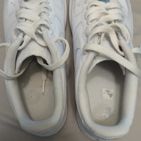 Nike Air Force One - Picture 11 of 17